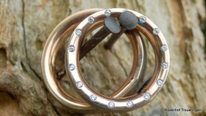 Unieke trouwringen met schitterende diamanten